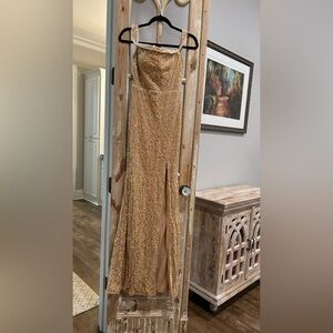 Elegant Gold Evening Gown